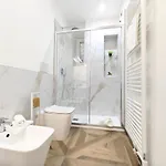 Appartement Prisma Suite, A Due Passi Dalla Stazione