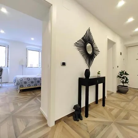 Prisma Suite, A Due Passi Dalla Stazione Apartman
